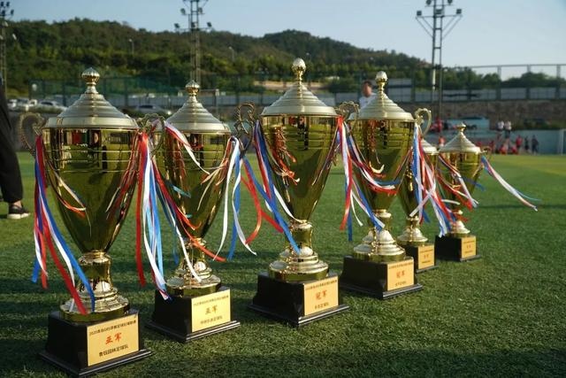 阿森纳主帅高度肯定中国U17新星：他是未来希望！